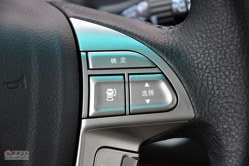 2011款比亚迪S6高清到店实拍