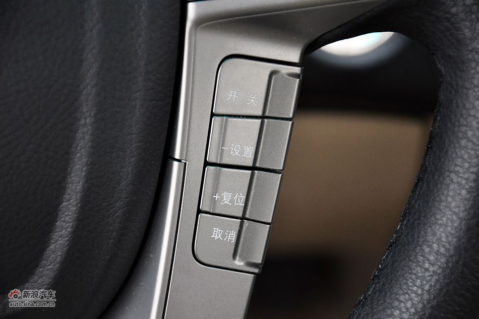 2011款比亚迪S6高清到店实拍