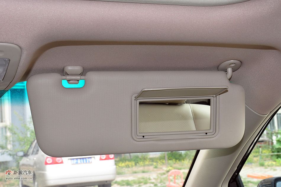 2011款比亚迪S6高清到店实拍