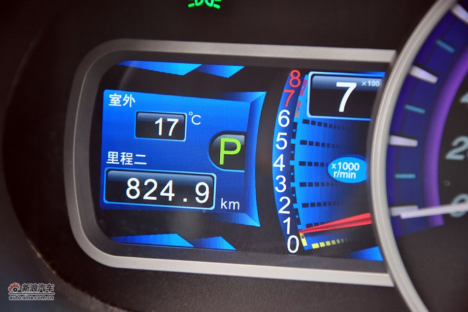 2011款比亚迪S6高清到店实拍