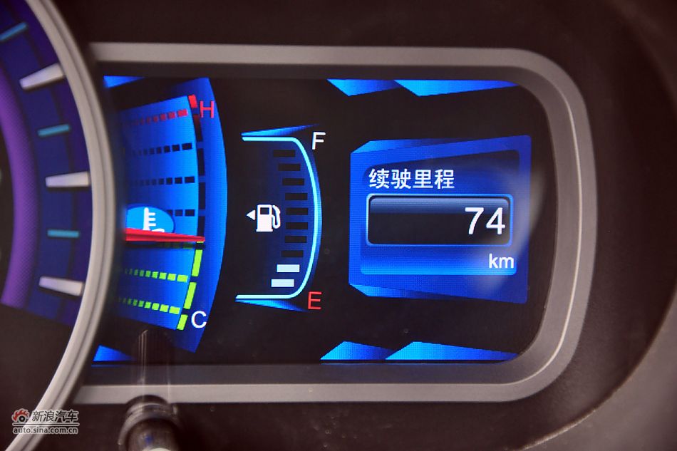 2011款比亚迪S6高清到店实拍