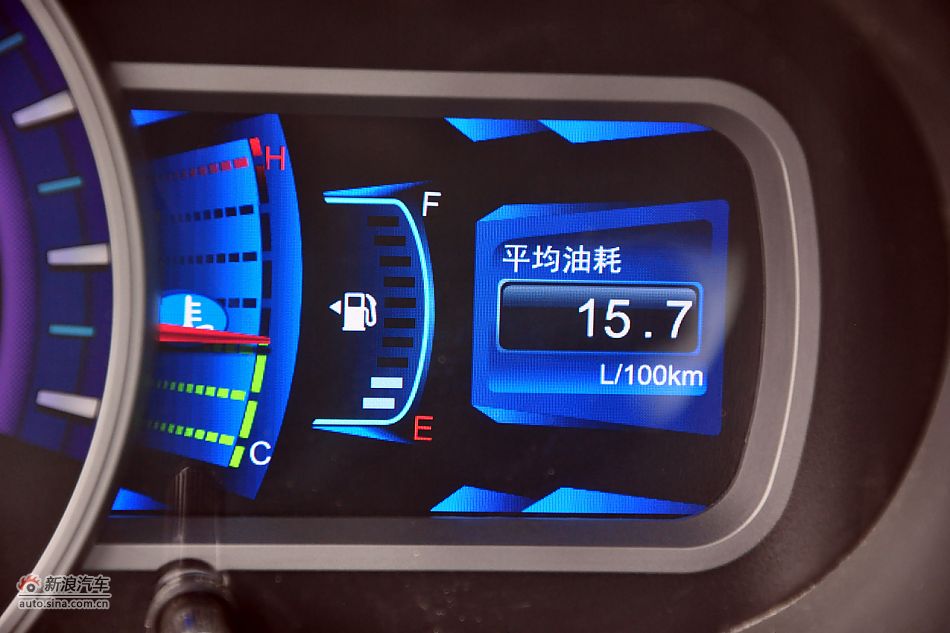 2011款比亚迪S6高清到店实拍