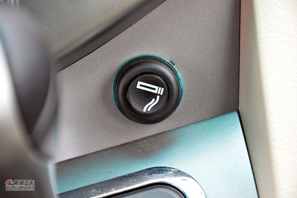 2011款比亚迪S6高清到店实拍