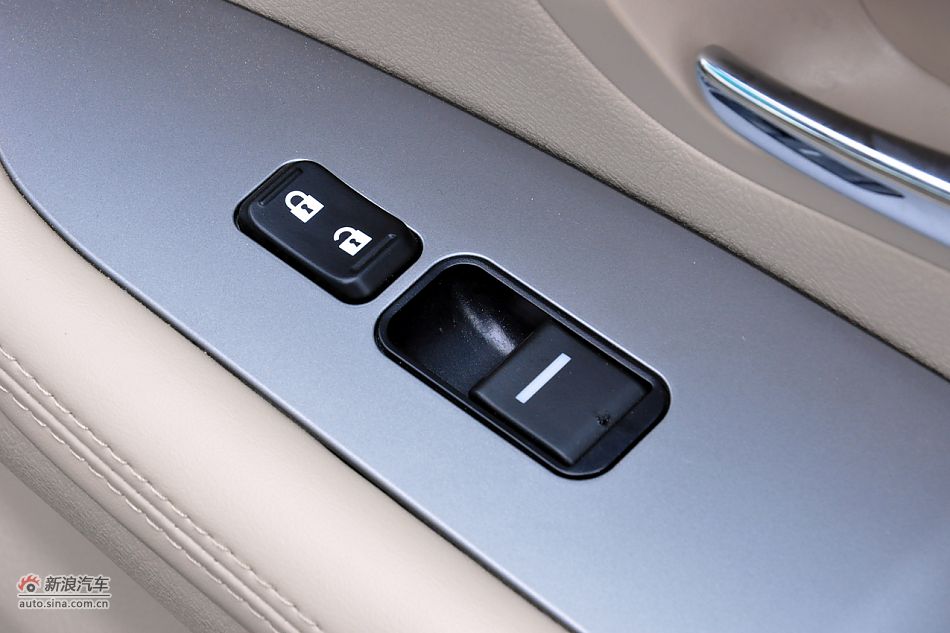 2011款比亚迪S6高清到店实拍