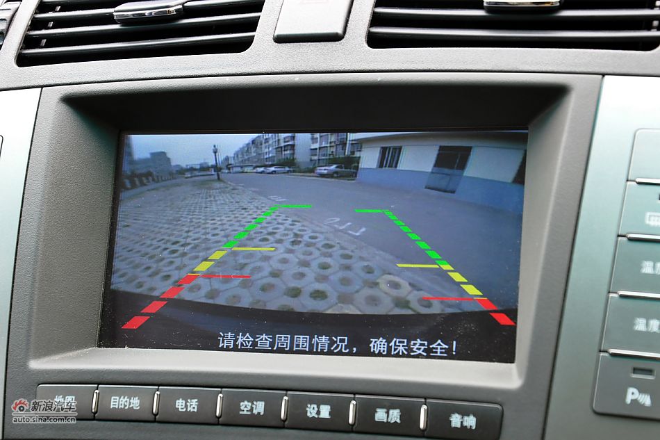 2011款比亚迪S6高清到店实拍