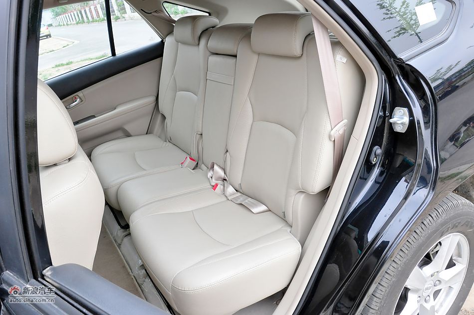 2011款比亚迪S6高清到店实拍