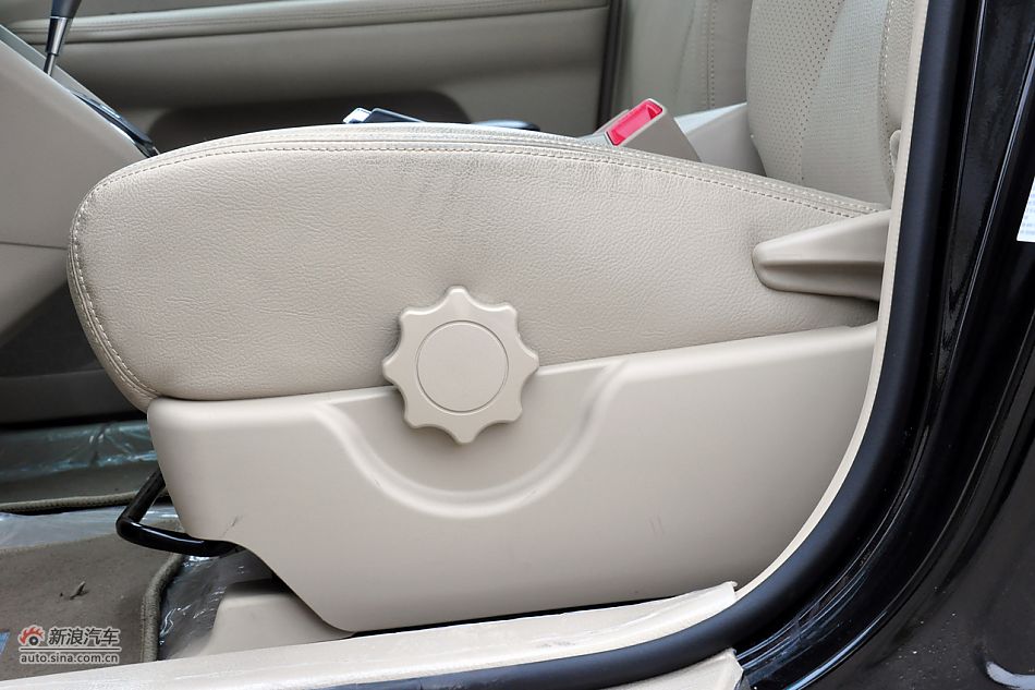 2011款比亚迪S6高清到店实拍