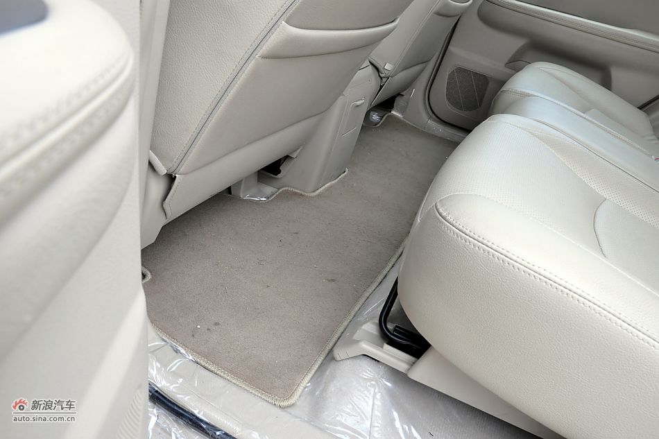 2011款比亚迪S6高清到店实拍