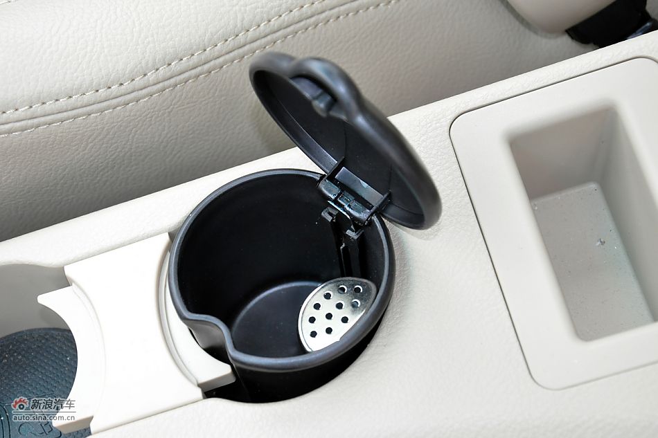 2011款比亚迪S6高清到店实拍