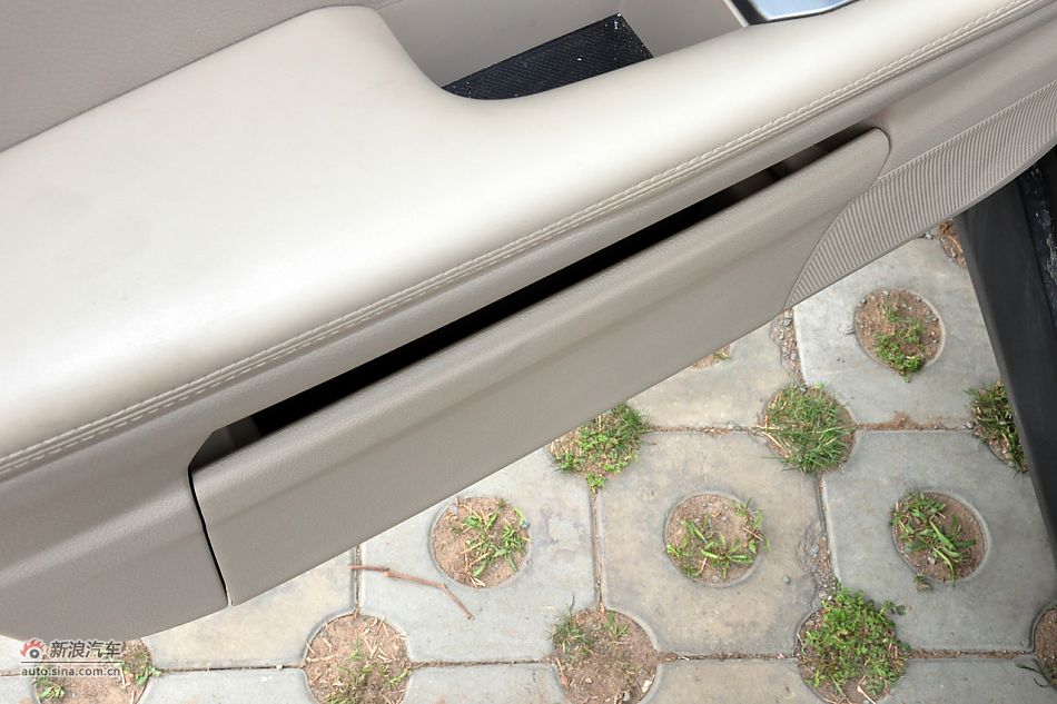 2011款比亚迪S6高清到店实拍