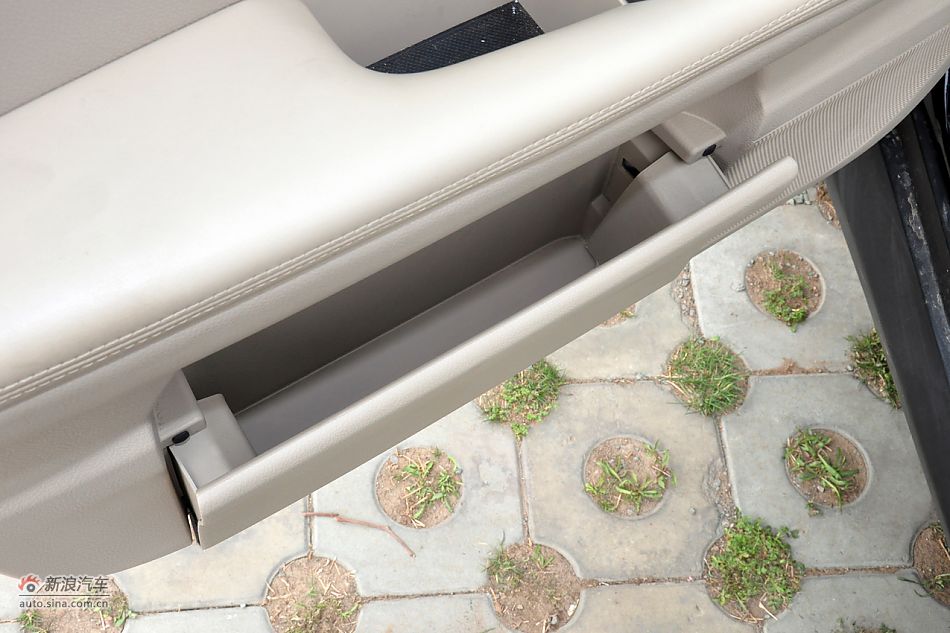 2011款比亚迪S6高清到店实拍