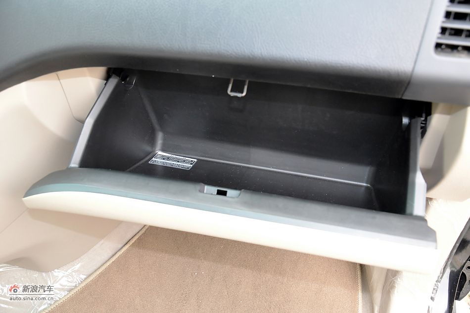 2011款比亚迪S6高清到店实拍