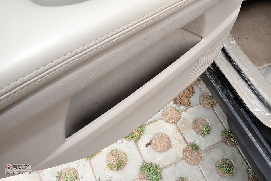 2011款比亚迪S6高清到店实拍