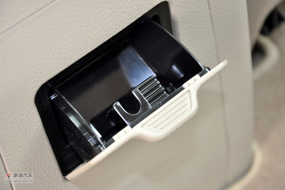 2011款比亚迪S6高清到店实拍