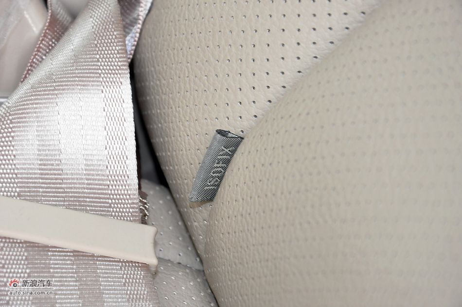 2011款比亚迪S6高清到店实拍