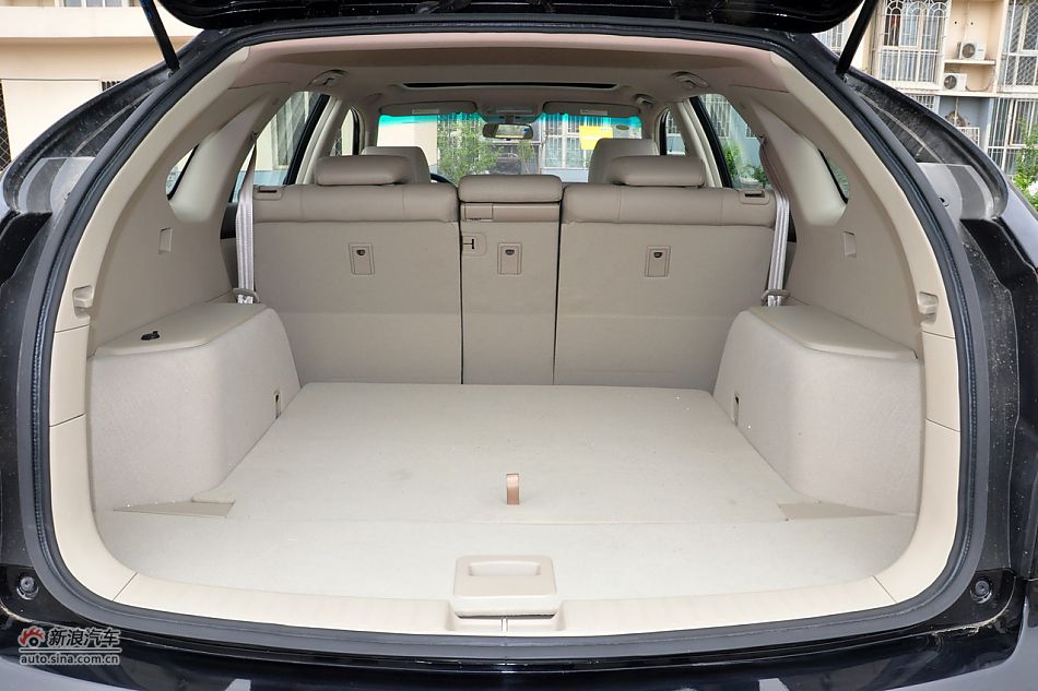 2011款比亚迪S6高清到店实拍