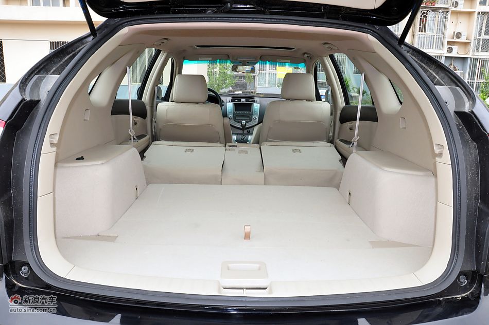 2011款比亚迪S6高清到店实拍