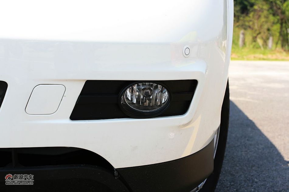 比亚迪S6外观细节