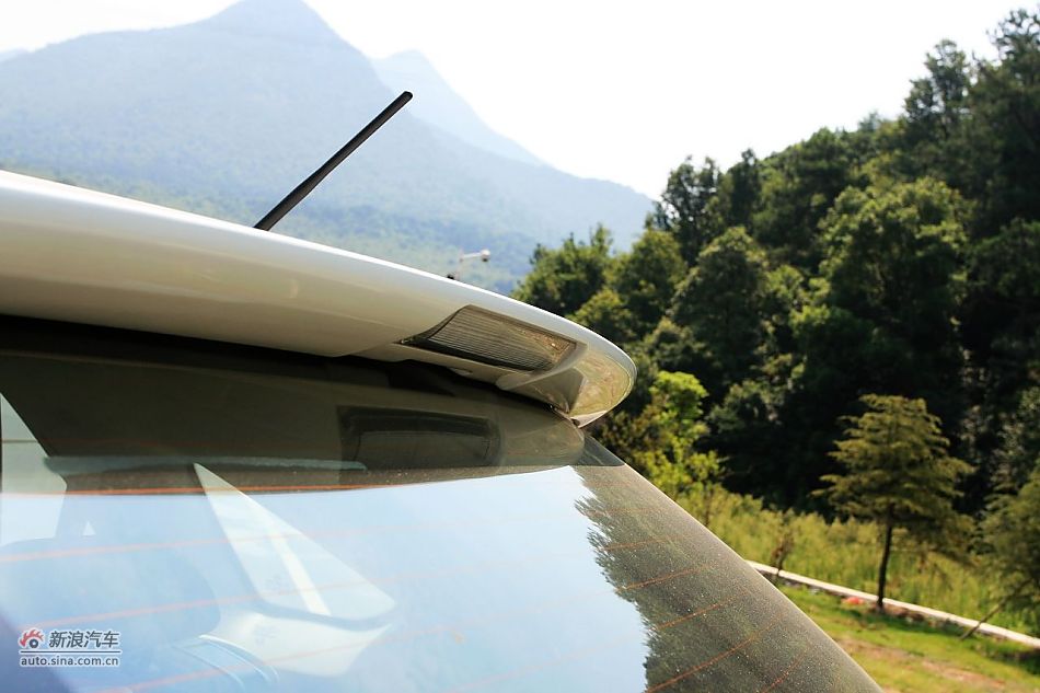 比亚迪S6外观细节