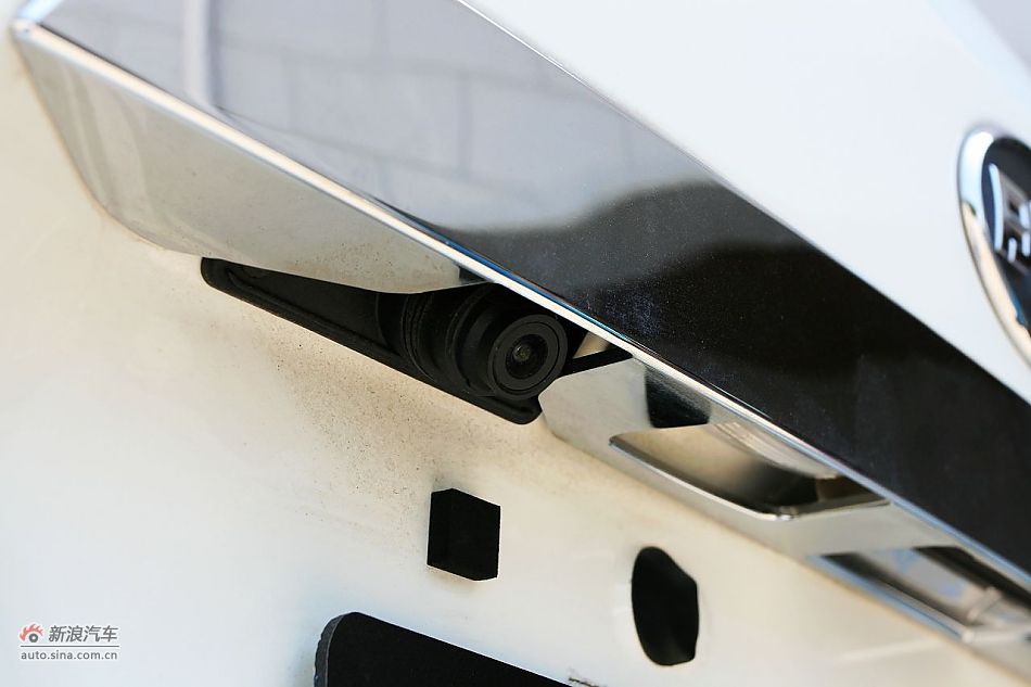 比亚迪S6外观细节