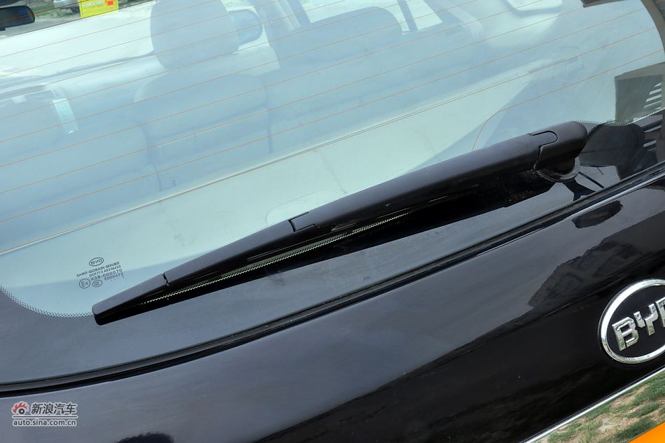 2011款比亚迪S6高清到店实拍