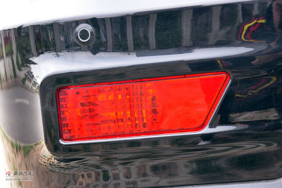 2011款比亚迪S6高清到店实拍