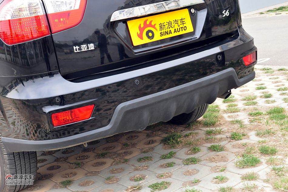 2011款比亚迪S6高清到店实拍