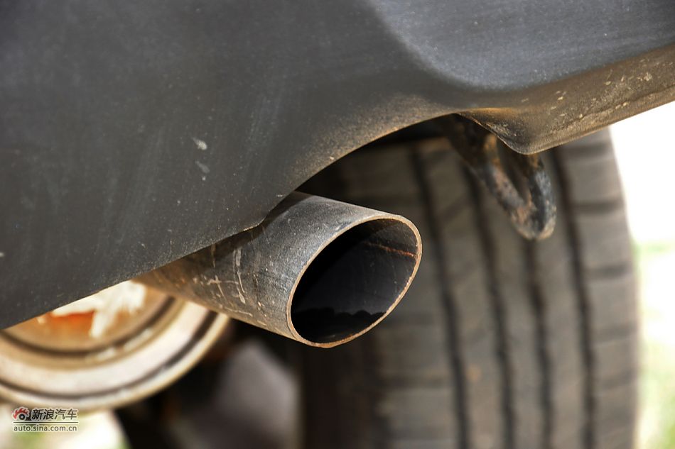 2011款比亚迪S6高清到店实拍