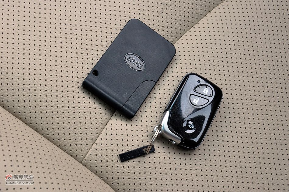 2011款比亚迪S6高清到店实拍