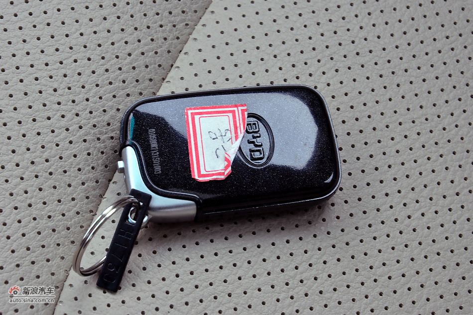 2011款比亚迪S6高清到店实拍