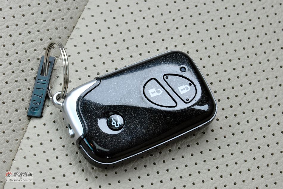 2011款比亚迪S6高清到店实拍