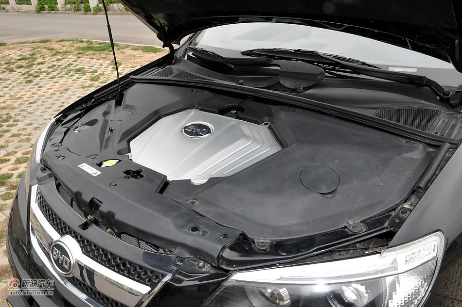 2011款比亚迪S6高清到店实拍