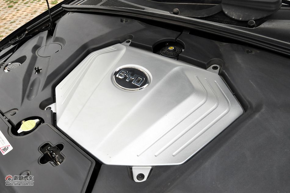 2011款比亚迪S6高清到店实拍