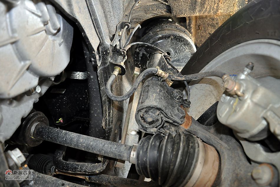 2011款比亚迪S6高清到店实拍