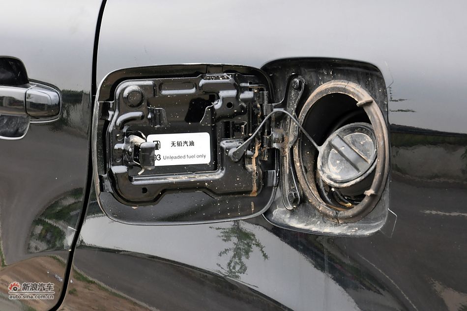 2011款比亚迪S6高清到店实拍