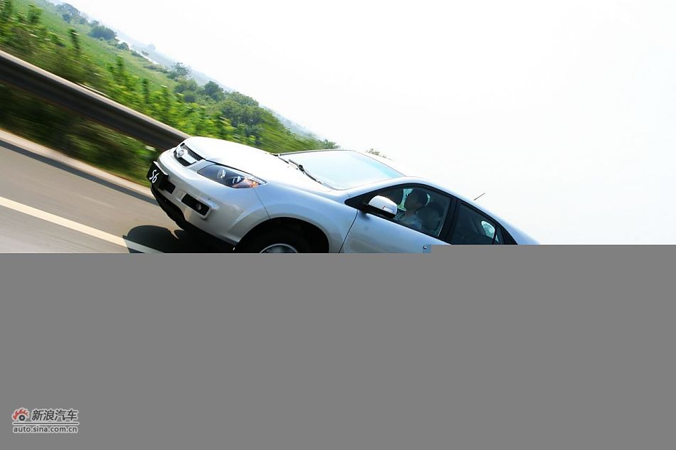 比亚迪S6试车
