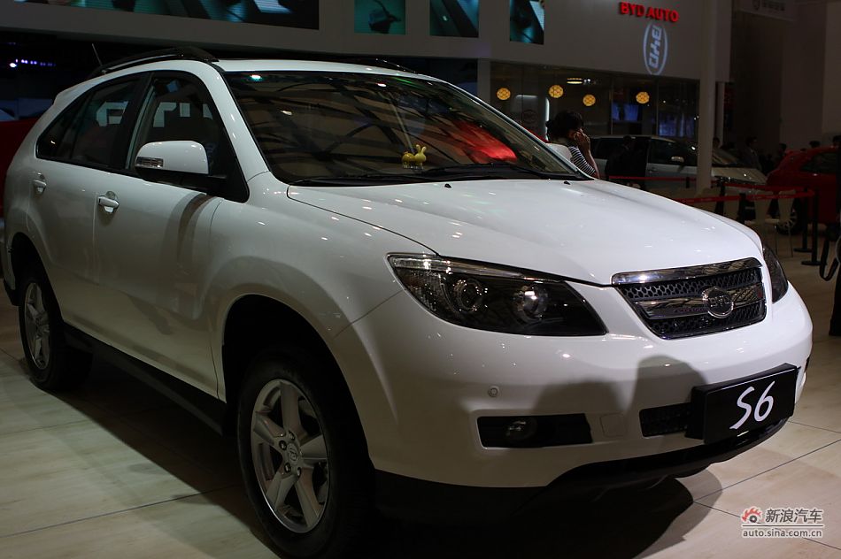 比亚迪S6