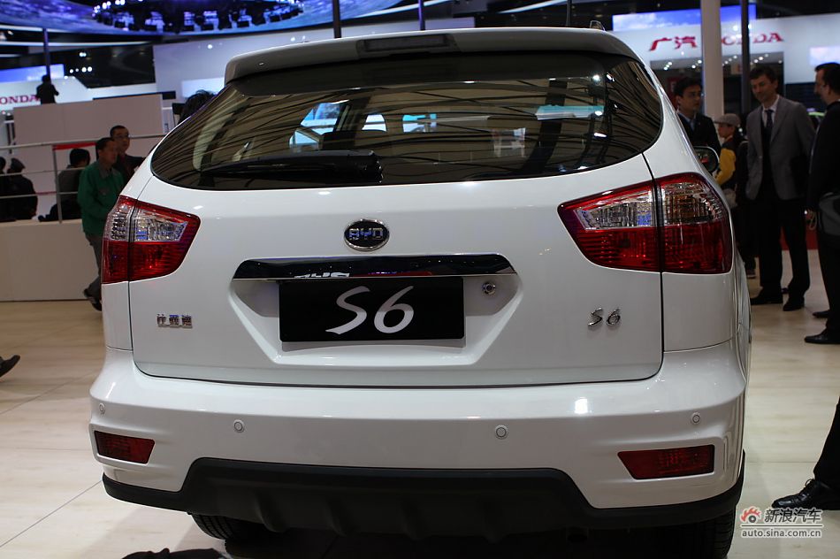 比亚迪S6