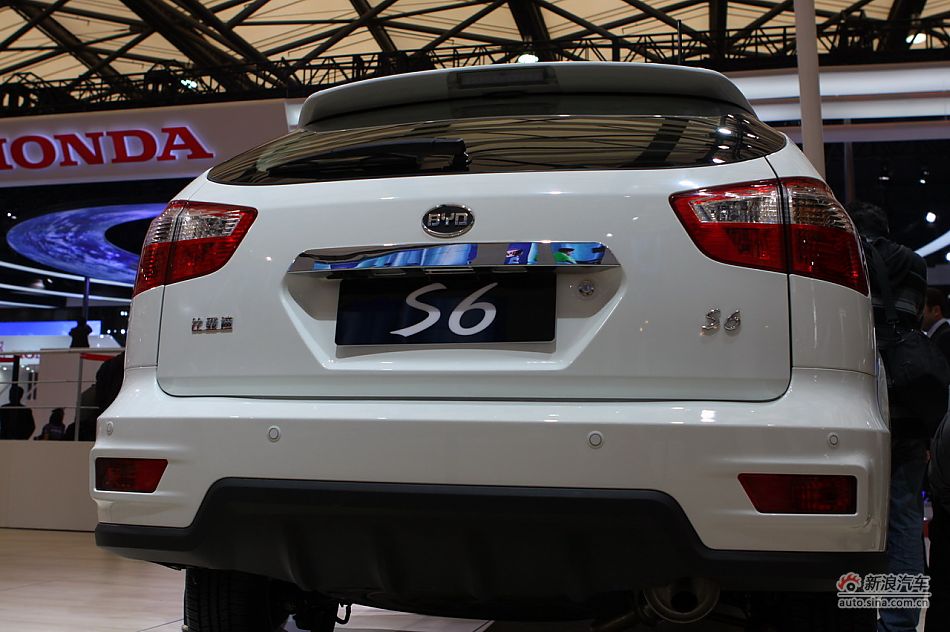 比亚迪S6