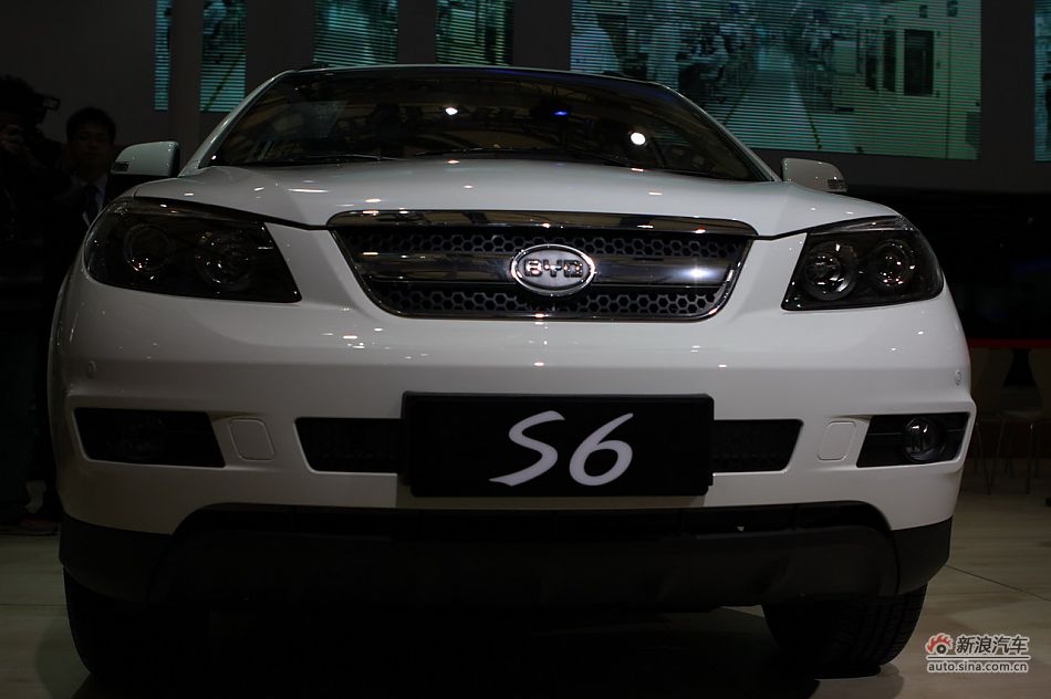 比亚迪S6