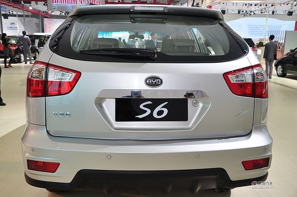 比亚迪S6