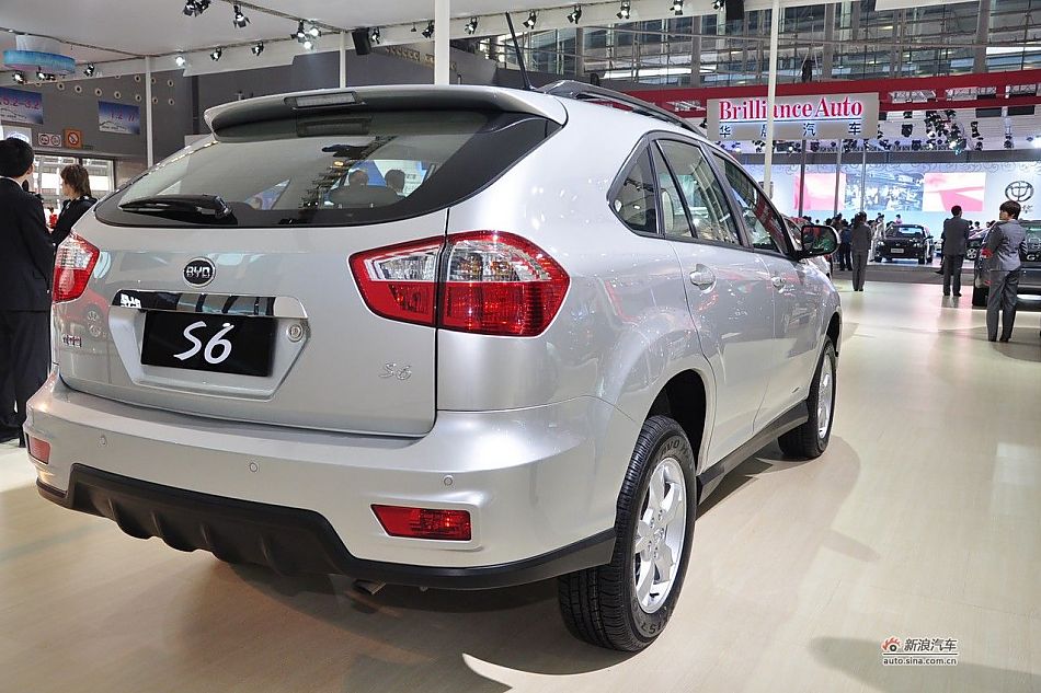 比亚迪S6