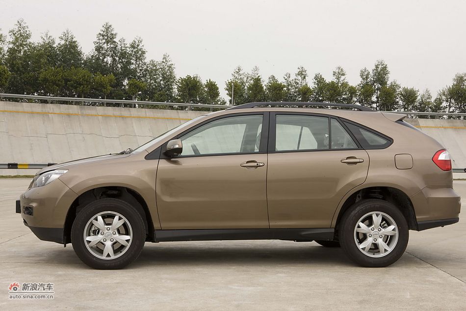 麦加金色比亚迪S6