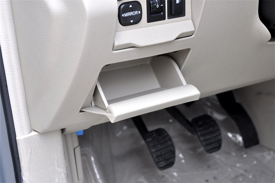 2013款 劲悦版 2.4L MT 豪华型 内饰