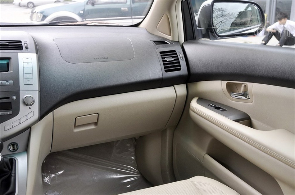 2013款 劲悦版 2.4L MT 豪华型 内饰