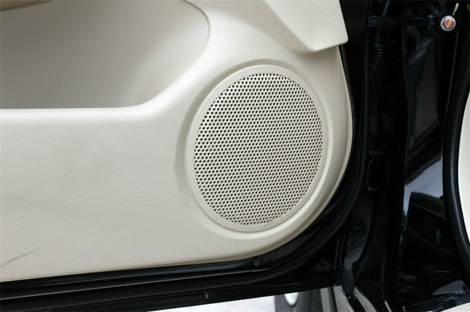 比亚迪G6 2013款 1.5T AT 尊荣型 座椅空间