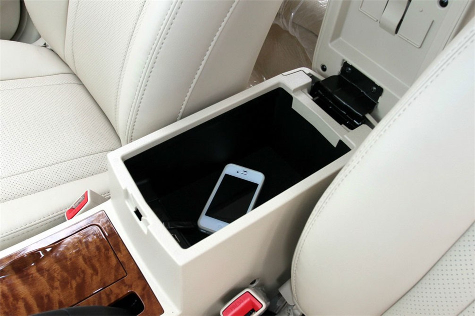 比亚迪G6 2013款 1.5T AT 尊荣型 座椅空间