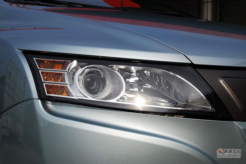 比亚迪E6纯电动车外观实拍