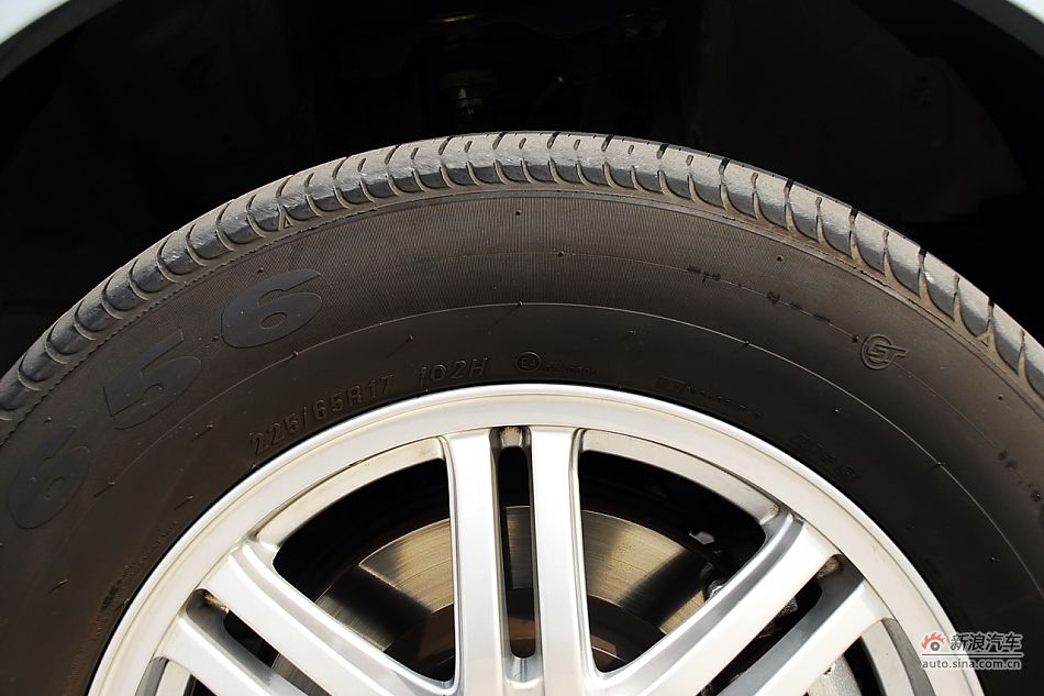 比亚迪E6纯电动车外观实拍