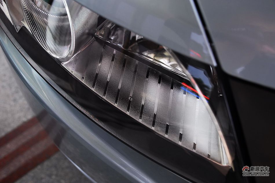 比亚迪E6纯电动车外观实拍